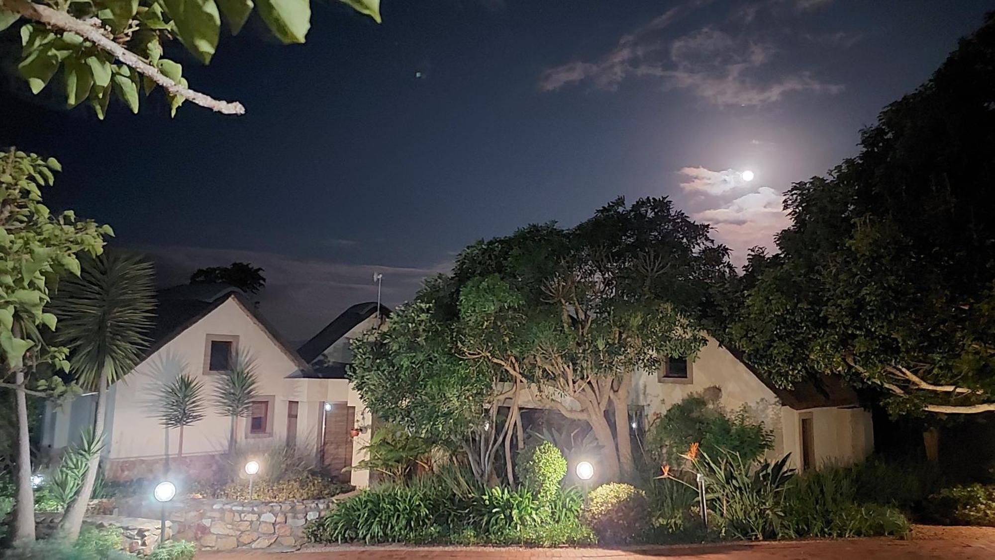 Paradise Cove Victoria Bay Ngoại thất bức ảnh